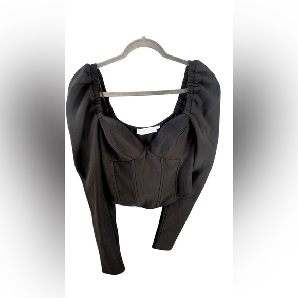 ASTR Elegant Black Apparel - Picture 3 of 5